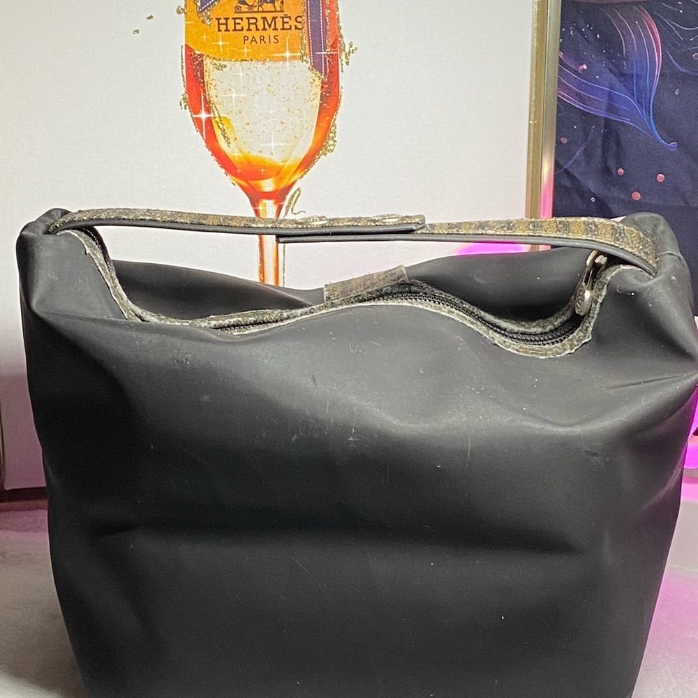 *Rare* Vintage Fendi Pequin Vanity Pouch W/COA - Picture 3 of 5